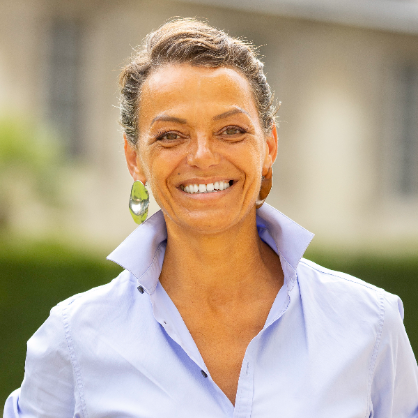 Astrid Feil-Bastid Weber Cabinet DeuxVenir