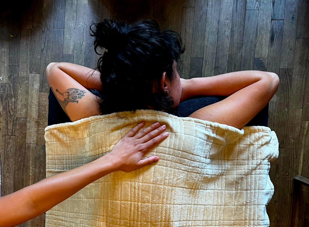 photo seance DÜUNE massages - Coline MOTAIS