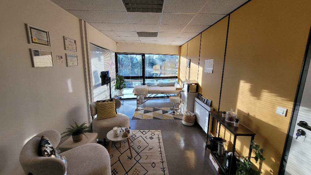 photo cabinet Djamila Bereksi Benderdouch