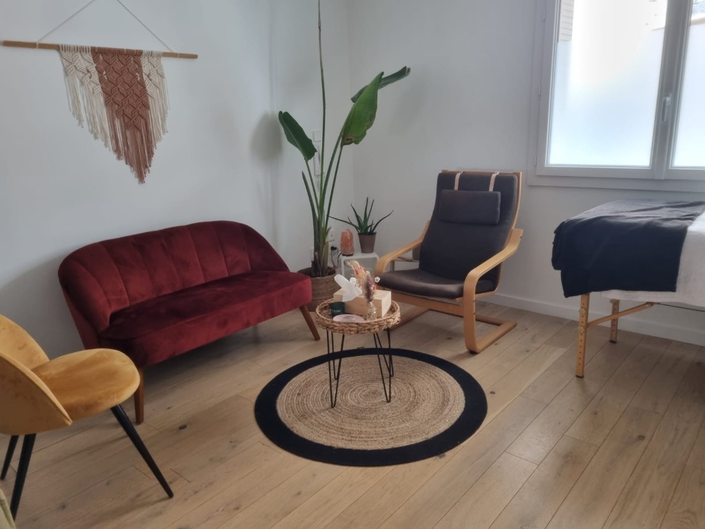 photo cabinet Emilie Mayoue