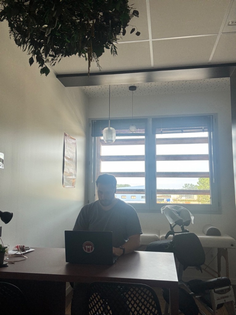 photo cabinet Thierry Miquelestorena