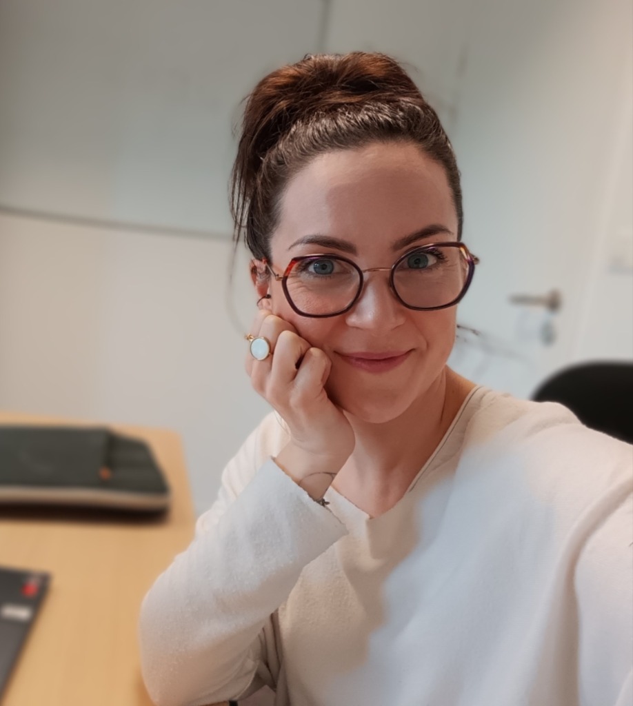 photo portrait Marion Docquier | Art & Thérapie