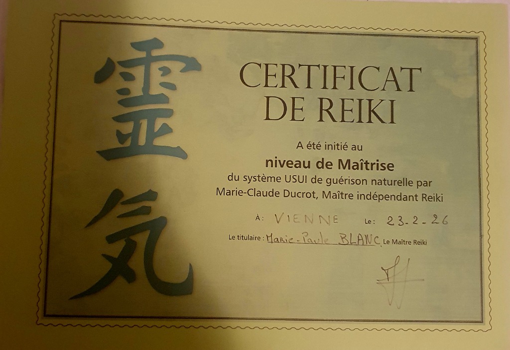 photo diplome Marie-paule Blanc Mpie-therapie 