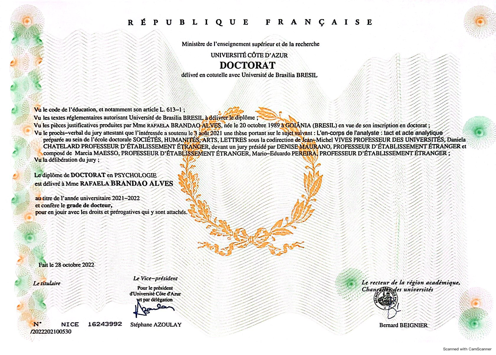 photo diplome Rafaela Alves