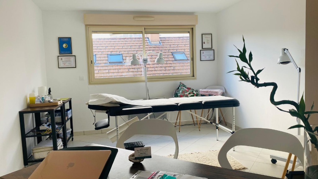 photo cabinet Emeline Chaine