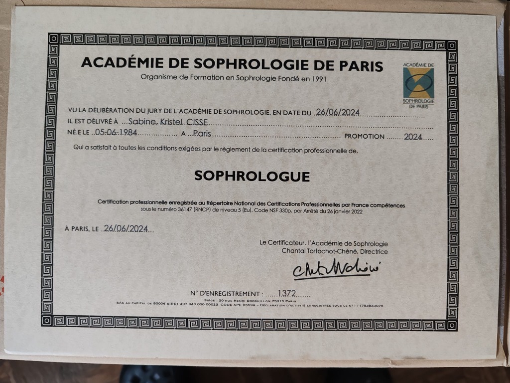 photo diplome Sabine - Sophro&Harmonie