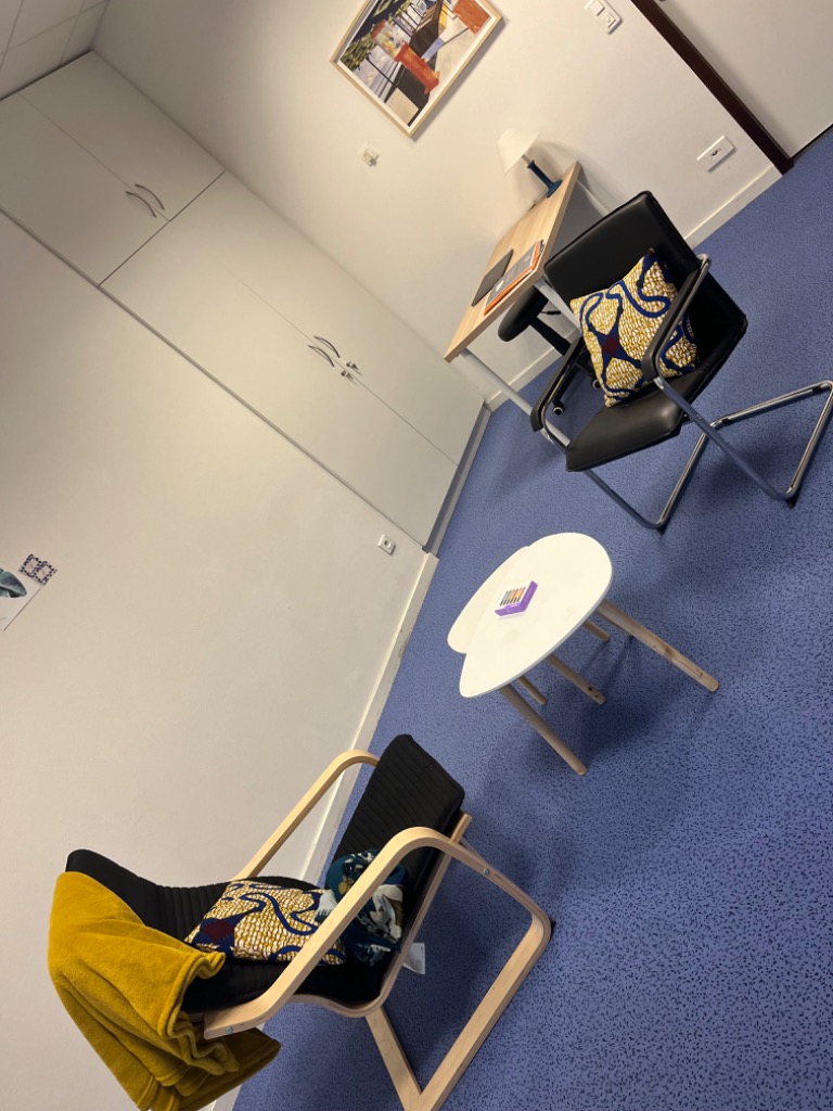 photo cabinet Louisa Zemali