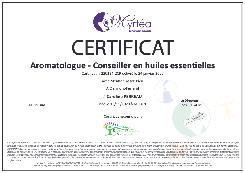 photo diplome Caroline Perreau