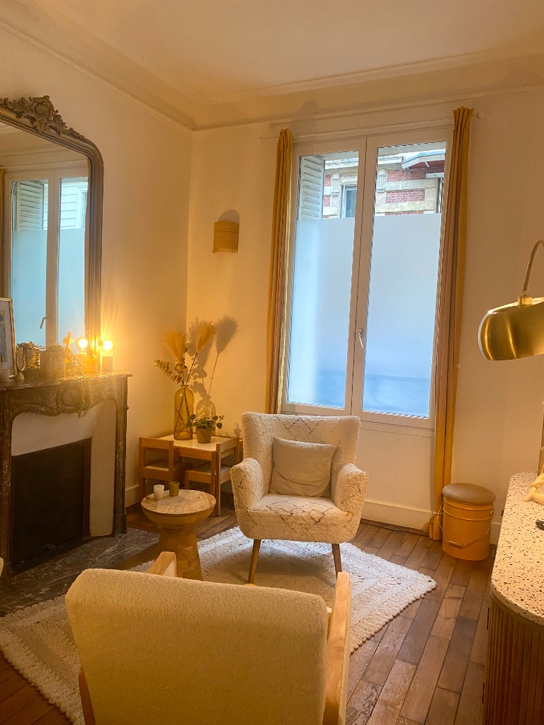 photo cabinet Maïté Courty