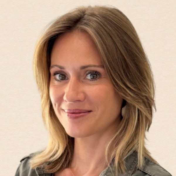 Julie Renault-Cayrel