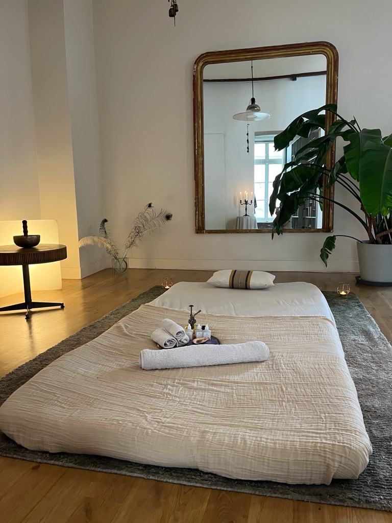 photo cabinet AKAHAI