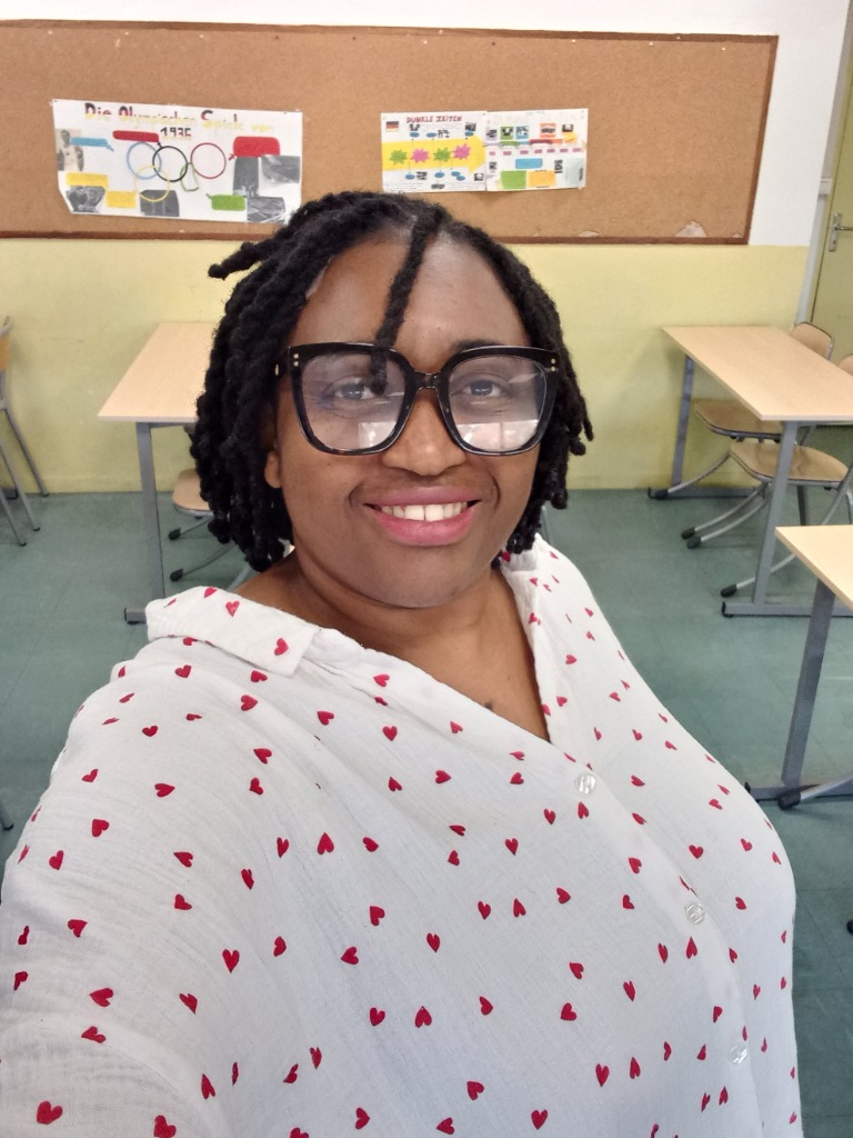 photo portrait Jocelyne De TJS-Devoirs