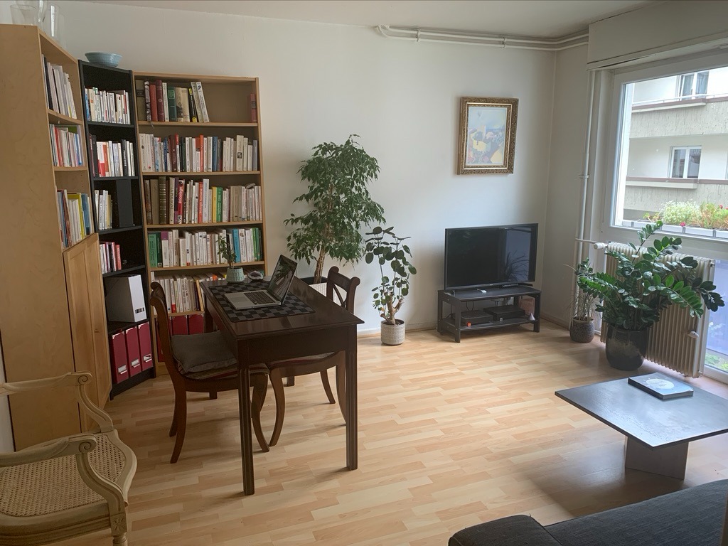 photo cabinet Marie Claire LEONARDI