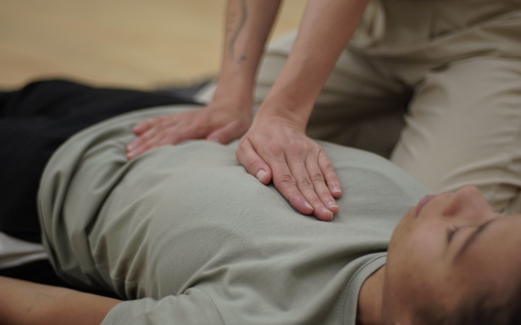 photo seance Lara Gouix - ITO shiatsu