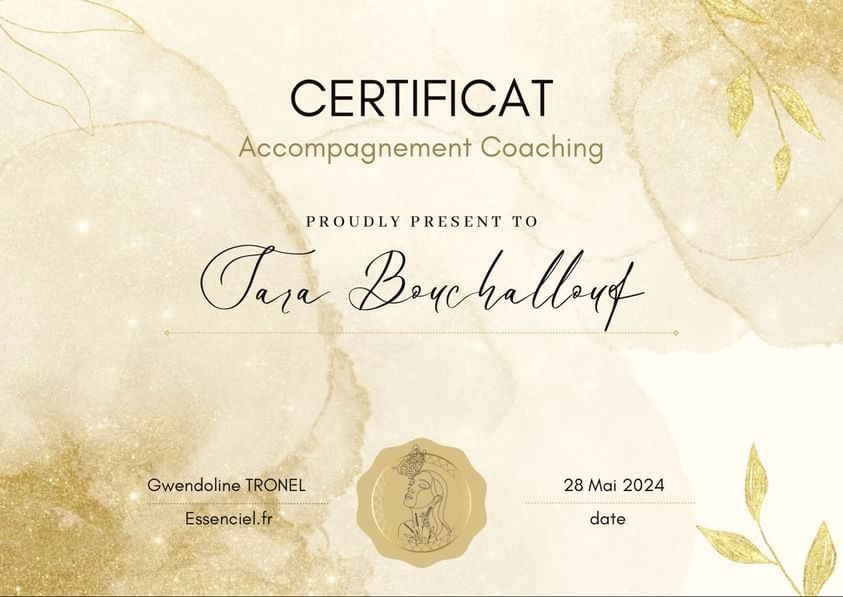 photo diplome Sara Bouchallouf