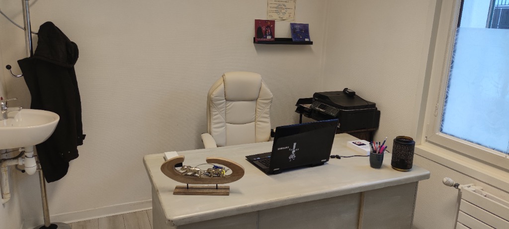 photo cabinet Julien MOUCHEL