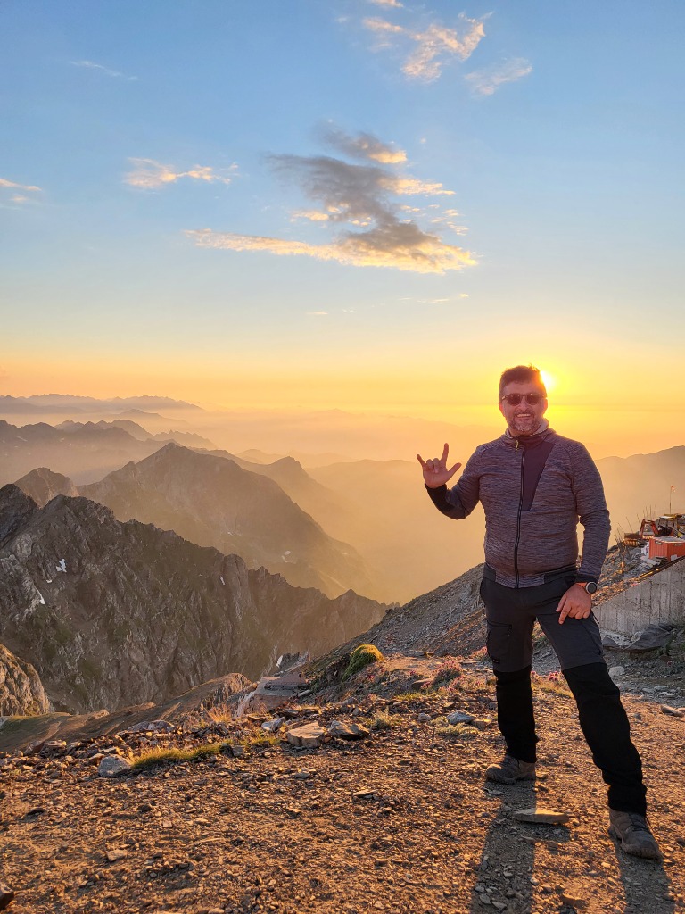 photo cabinet Jeff Mécanicien Guérisseur Quantique