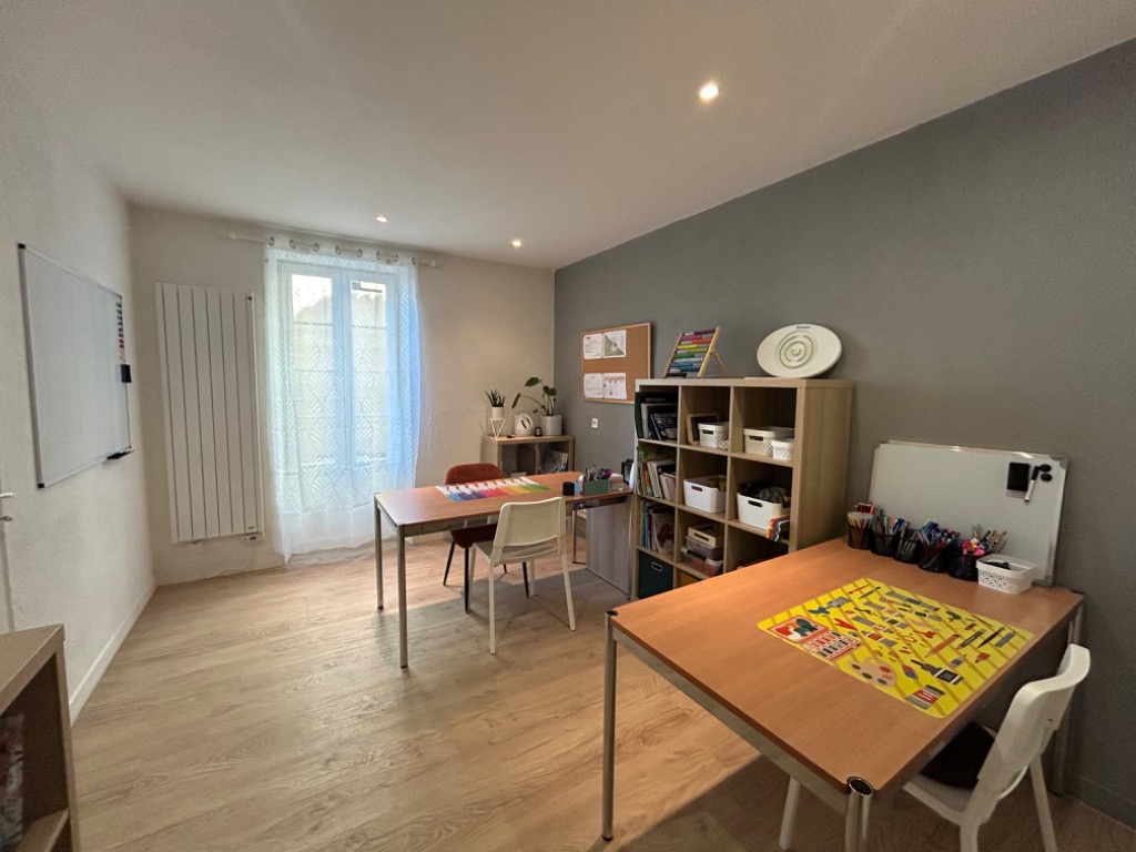 photo cabinet Alicia MOUSTAKIM