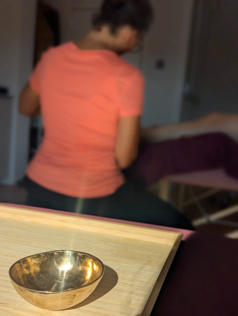 illustration Massage ayurvédique au bol kansu