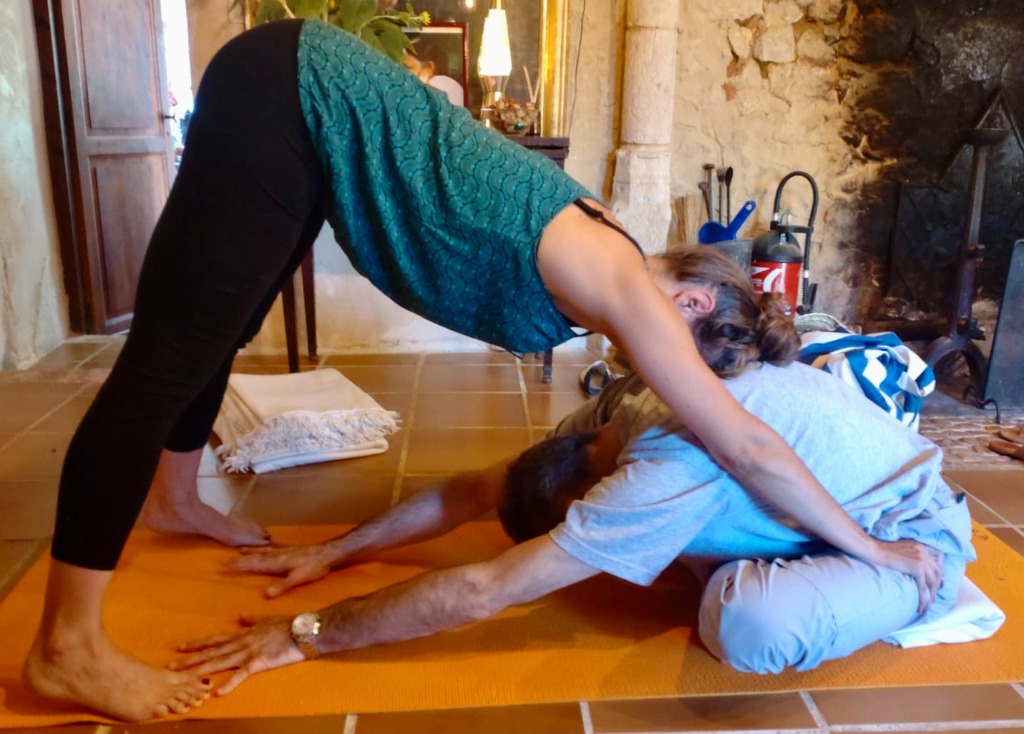 illustration Cours yoga de l'alignement: postures vers l'avant