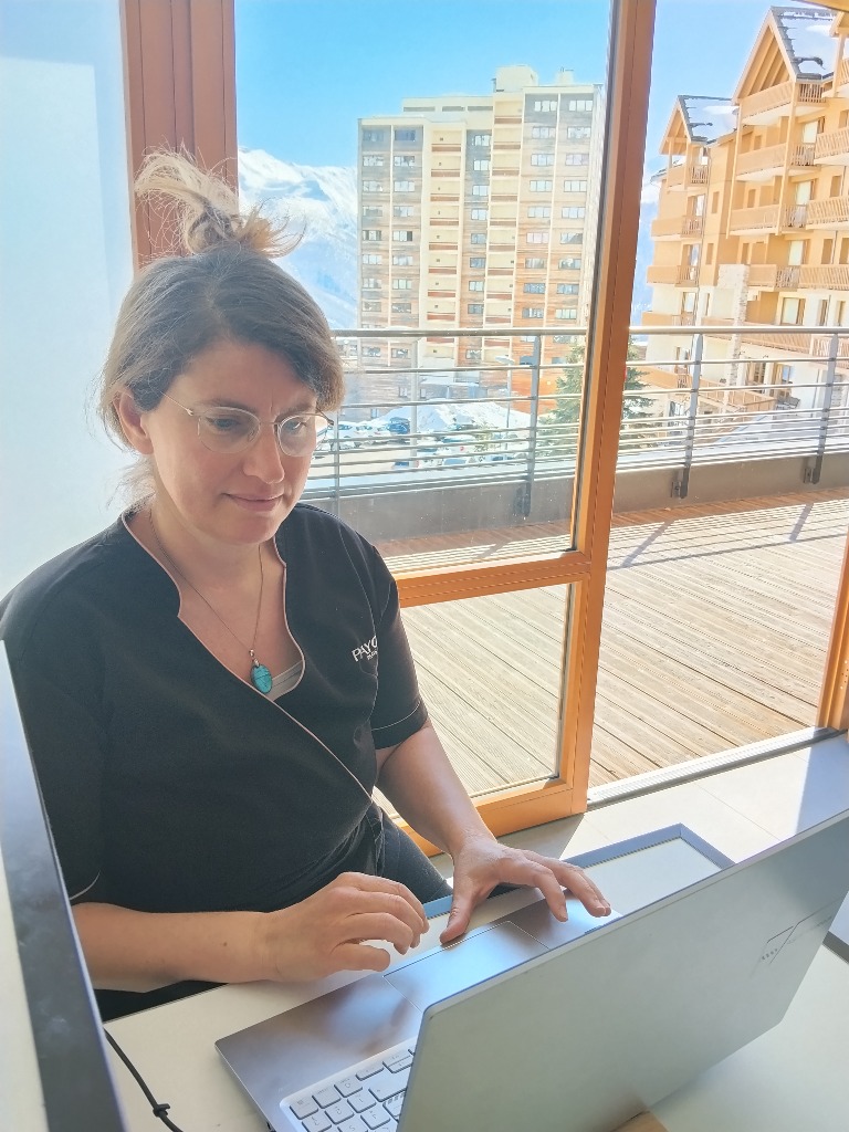 illustration Disponible les weekends (samedis et dimanches)