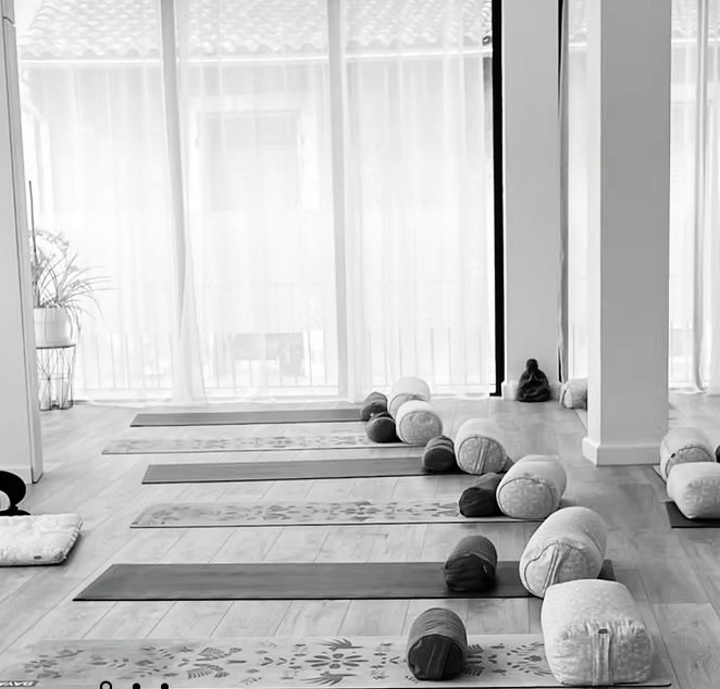 illustration Cours de Hatha yoga à Upakrama yoga à Martigues