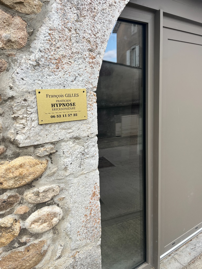 illustration Le cabinet est ouvert, l'atelier approche