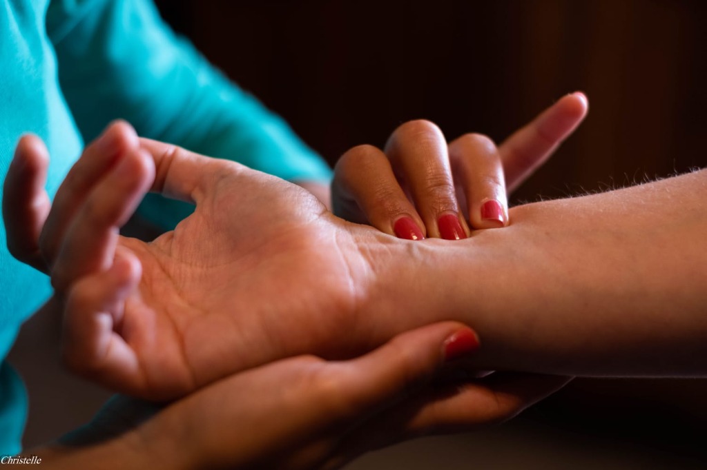 illustration Initiation et perfectionnement à la lecture des pouls (Nadi Pariksha)