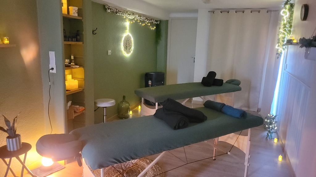 illustration massage duo