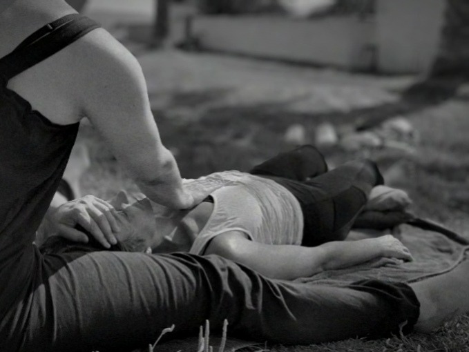 illustration Connaissez vous le yoga thaï sur la plage ?