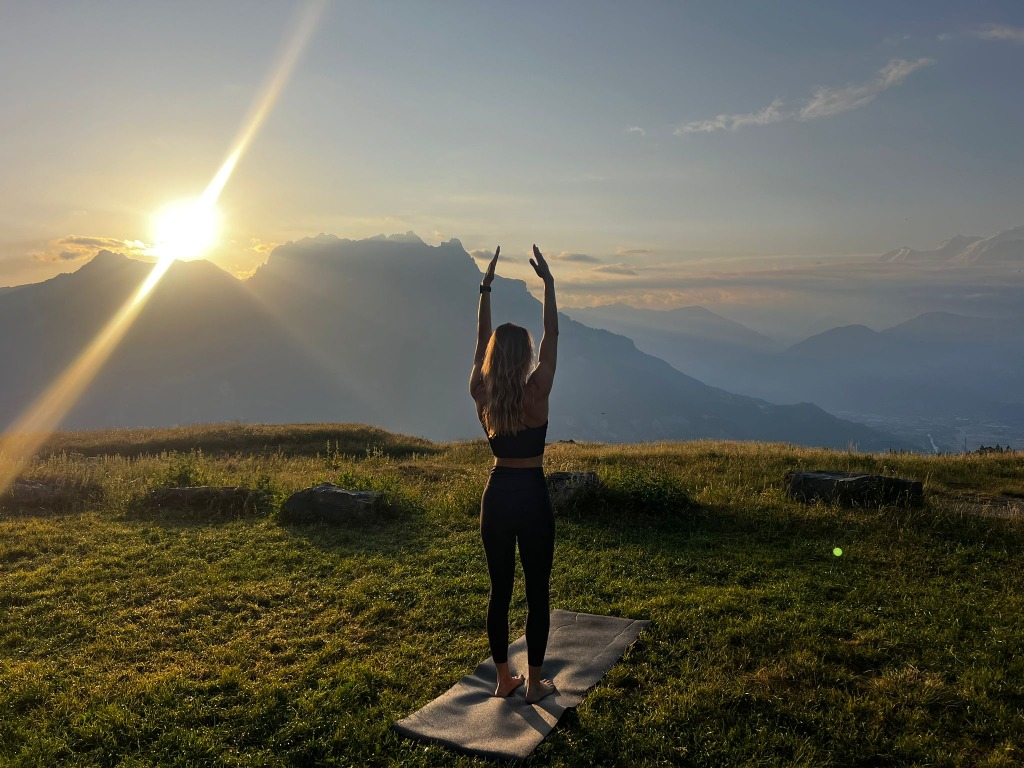 illustration TREK & YOGA