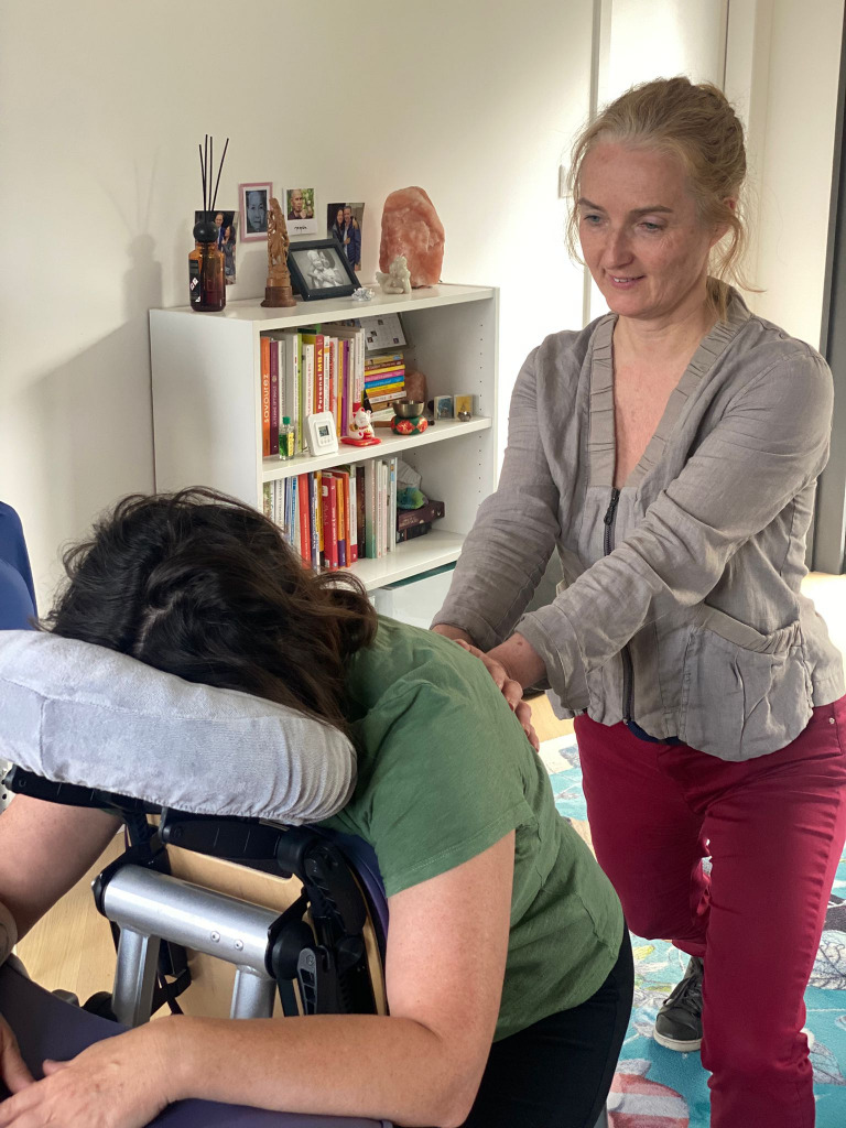 illustration Massage AMMA assis - relaxation et rééquilibrade méridiens haut du corps - 30 min à 60 mn