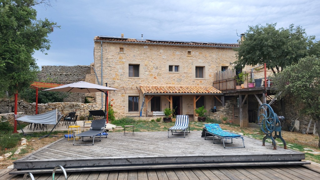 illustration Libération émotionnelle en régression psychocorporelle profonde